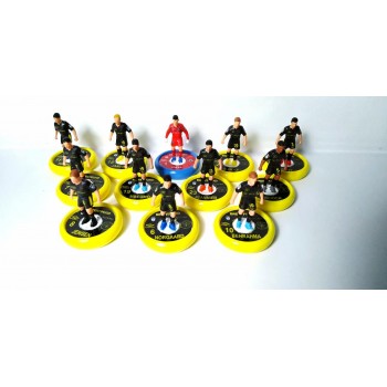 Subbuteo Andrew Table Soccer Brentford 2nd kit 2019-20 on WSB Professional Bases
